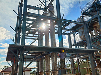 內(nèi)蒙三效蒸發(fā)器現(xiàn)場(chǎng)安裝圖 內(nèi)蒙三效蒸發(fā)器現(xiàn)場(chǎng)安裝圖